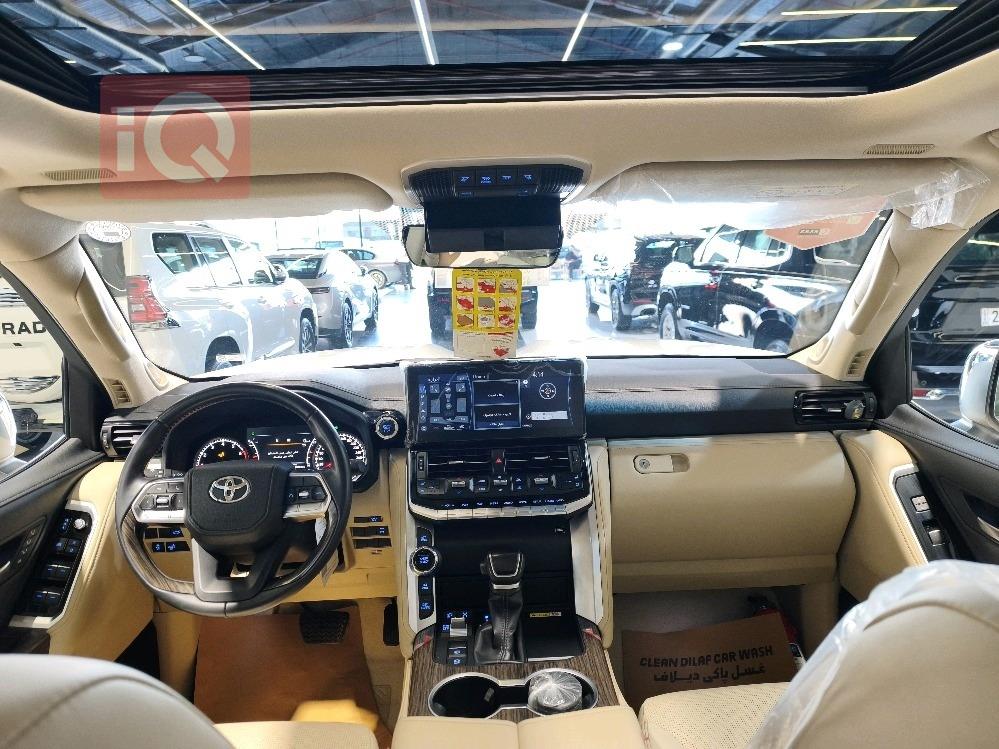 تويوتا لاندكروزر